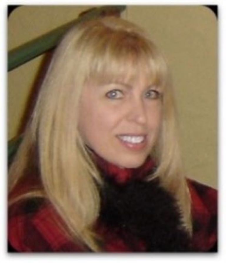 Headshot of Kathleen Ames-Stratton