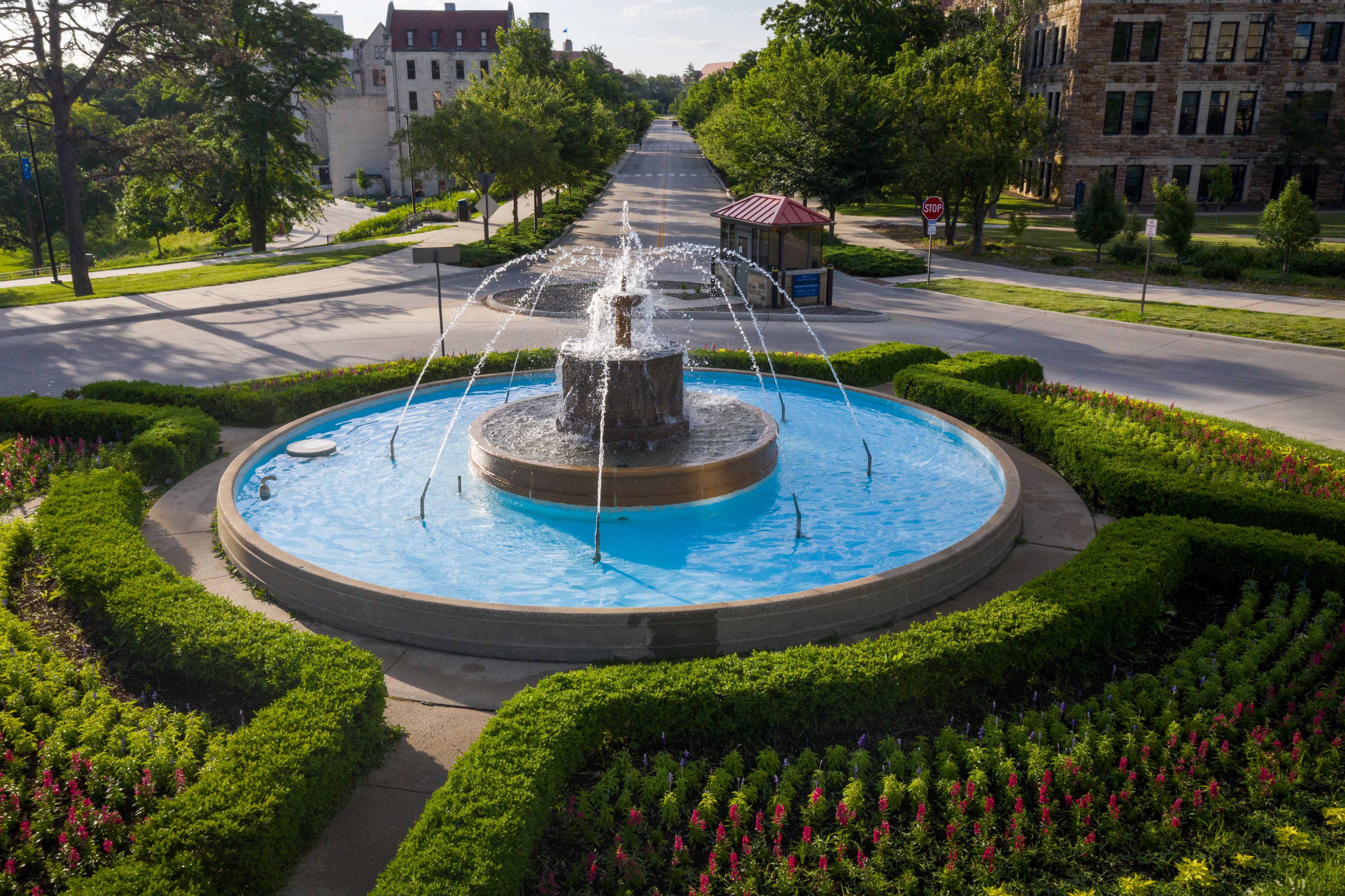Chi O fountain